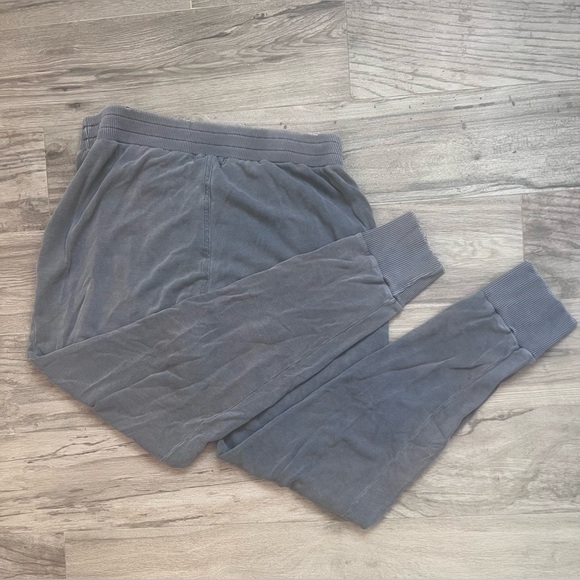 Monrow Heather Gray Jogger Pants Size Large - Picture 6 of 6